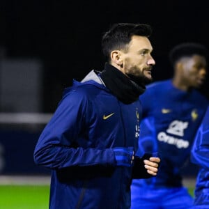 Hugo Lloris ( France ) - - Entraînement de l'équipe de France de football avant le départ pour la coupe du monde au Qatar, au centre de formation et centre National du Footbal de Clairefontaine le 15 novembre 2022.