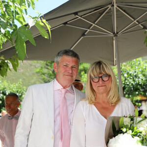 Mariage civil de Christine Bravo et Stéphane Bachot devant la mairie de Occhiatana en Corse le 11 Juin 2022. © Dominique Jacovides / Bestimage