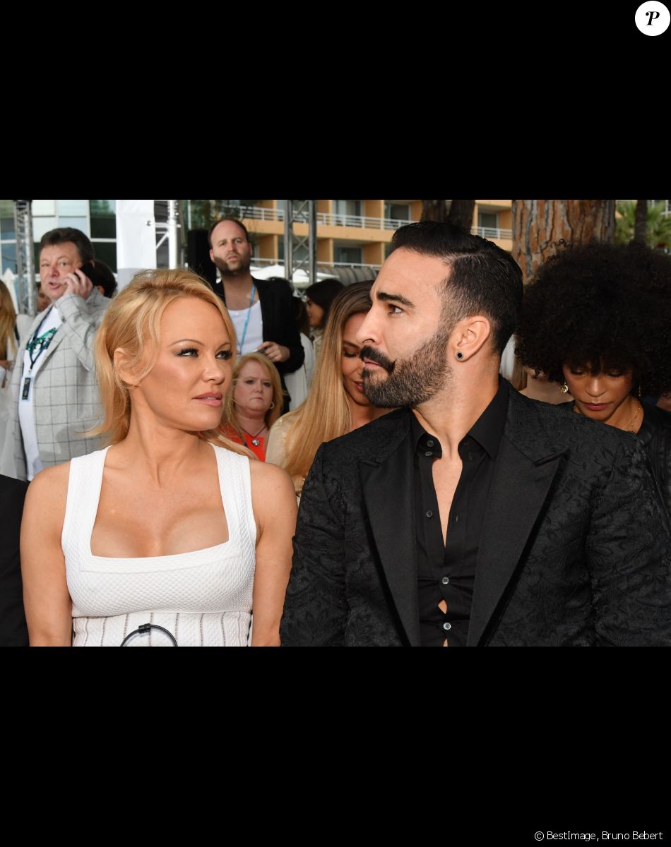 Pamela Anderson et son compagnon Adil Rami lors de la soirée Amber Lounge Monaco 2019 au profit de la fondation de Jackie Stewart "Race Against Dementia" à l'hôtel Méridien Beach Plaza à Monaco, le 24 mai 2019. © Bruno Bebert / Bestimage