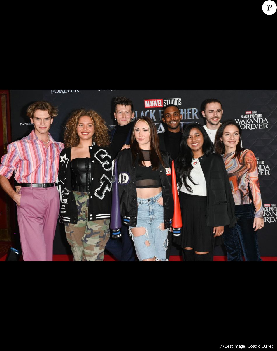 Louis, Léa, Tiana, Stanislas, Chris, Anisha, Julien, Enola, de la Star Academy 2022 - Les élèves de la Star Academy 2022 sont de sortie pour assister à la première du film "Black Panther: Wakanda Forever" au Grand Rex à Paris le 7 novembre 2022. © Coadic Guirec/Bestimage