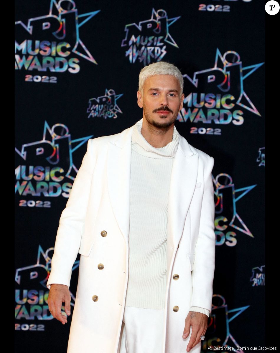 Matt Pokora (M Pokora) au photocall de la 24ème édition des "NRJ Music Awards (NMA)" au Palais des Festivals à Cannes le 18 novembre 2022. © Dominique Jacovides / Bestimage