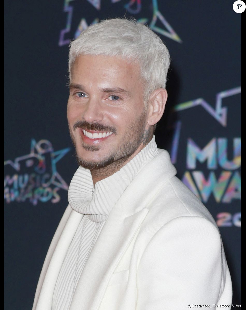 Matt Pokora au photocall de la 24ème édition des "NRJ Music Awards (NMA)" au Palais des Festivals à Cannes. © Christophe Aubert via Bestimage