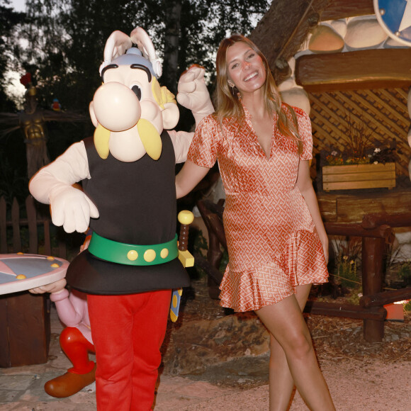 Exclusif - Camille Cerf (Miss France 2015) lors de l'opération "L'été gaulois fait son grand retour au Parc Astérix" à Plailly le 8 juillet 2022. © Christophe Aubert via Bestimage 