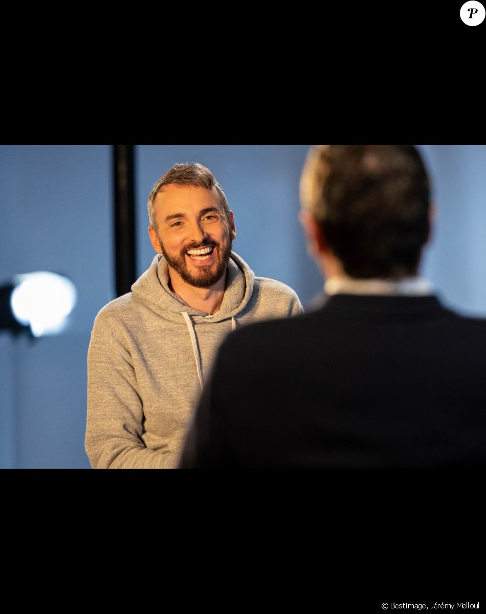 Exclusif - Christophe Willem - Enregistrement de l'émission "Animaux Stars", présentée par B.Montiel et diffusée le 24 décembre à 17h30 sur Animaux TV. © Jérémy Melloul / Bestimage