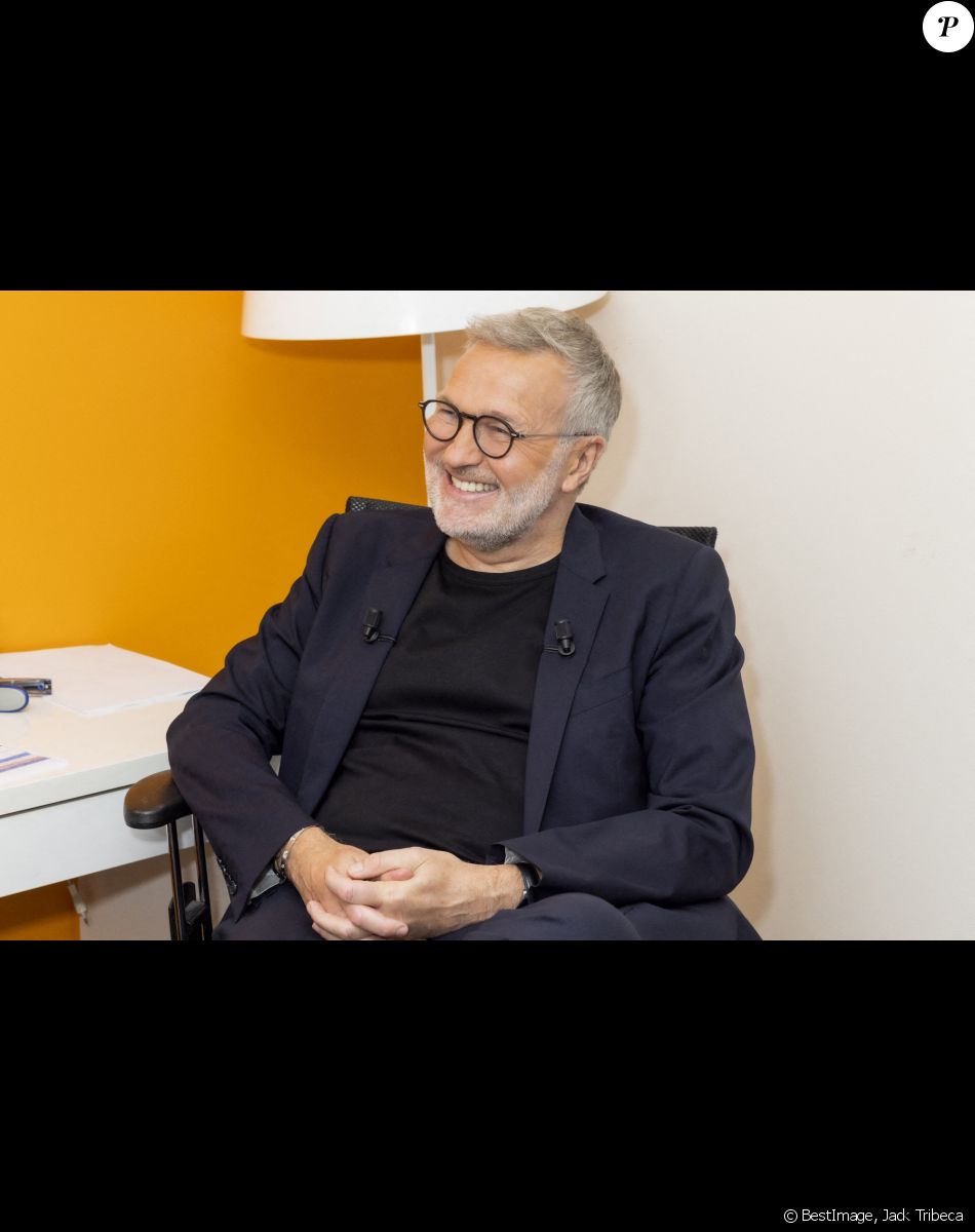 Exclusif - Laurent Ruquier en backstage de la dernière émission de L.Ruquier pour "On Est En Direct (OEED)", présentée par L.Ruquier et L.Salamé, et diffusée en direct sur France 2, à Paris, France, le 4 juin 2022. © Jack Tribeca/Bestimage