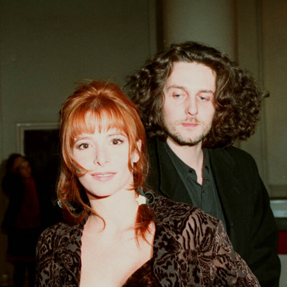 Mylène Farmer et Laurent Boutonnat à l'avant-première du film "Giorgino" à Paris le 4 octobre 1994