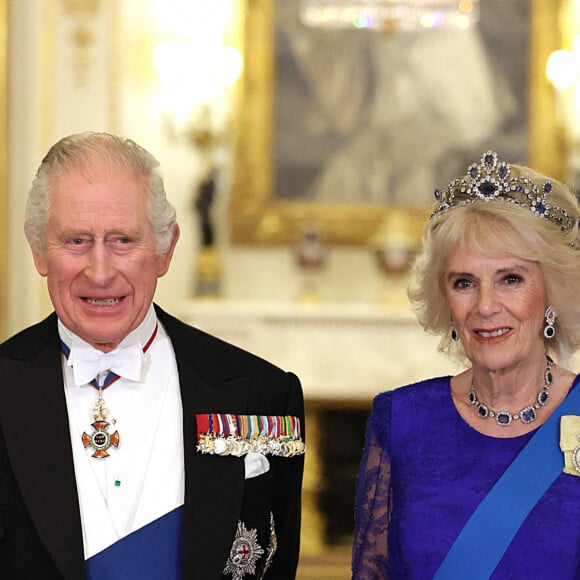 Le roi Charles III d'Angleterre et Camilla Parker Bowles, reine consort d'Angleterre - Arrivées au Banquet d'Etat organisé au palais de Buckingham, à Londres, pendant la visite d'Etat du président sud-africain au Royaume-Uni le 22 novembre 2022. 