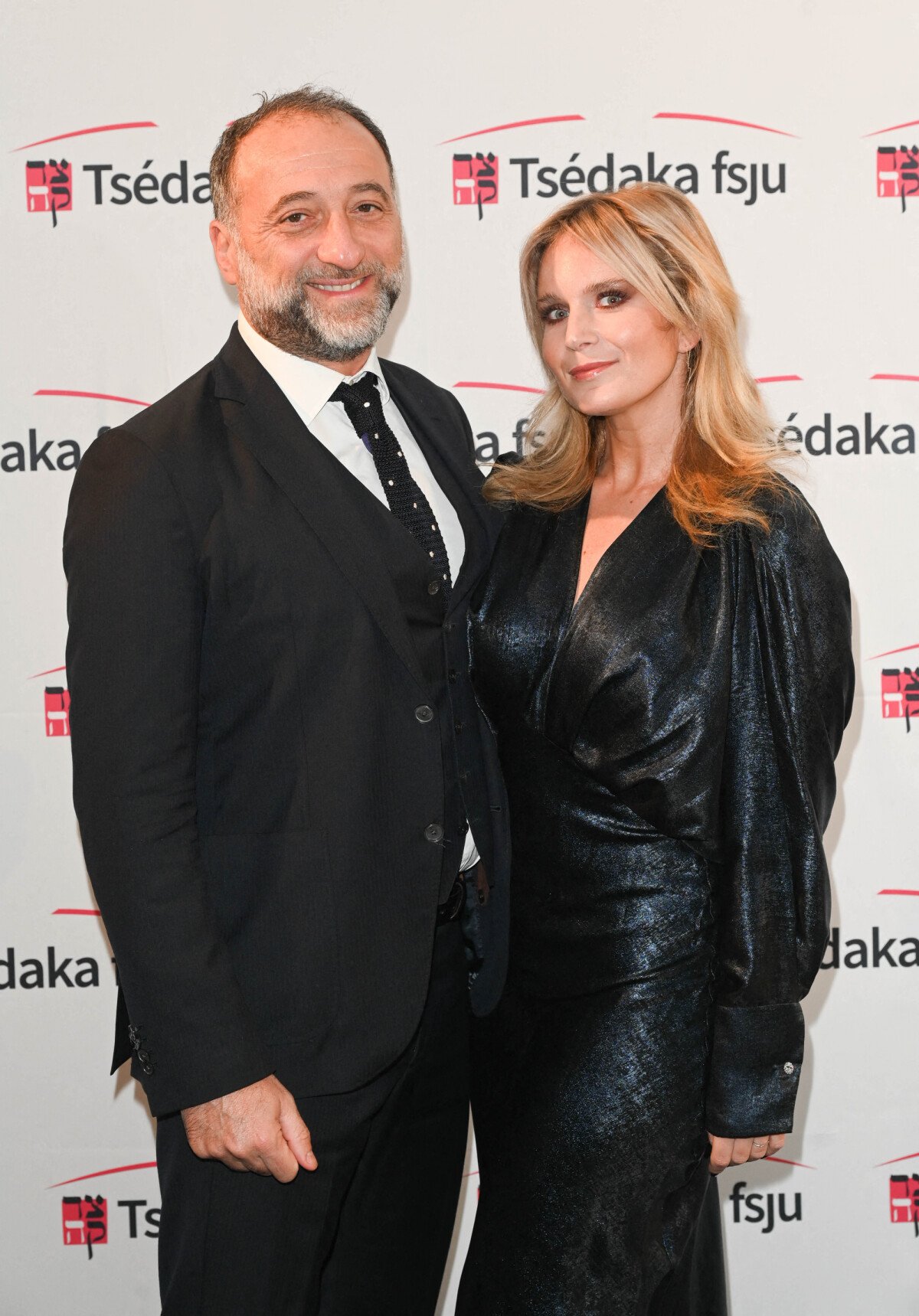 Photo : Exclusif - Frank Tapiro et sa femme Charlotte Rosier - Soirée  caritative des parrains de lAppel national pour la Tsedaka au Pavillon  dArmenonville à Paris, le 27 novembre 2022. ©