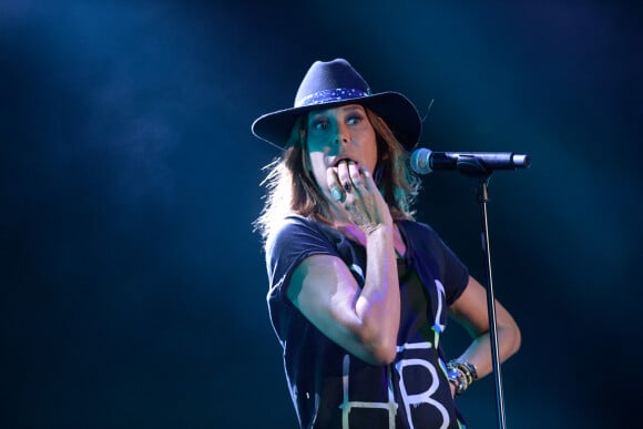 La chanteuse Zazie en concert a Solliès Pont dans le Var lors de sa tournée "Zaziessenciel Tour". © Patrick Carpentier / Bestimage