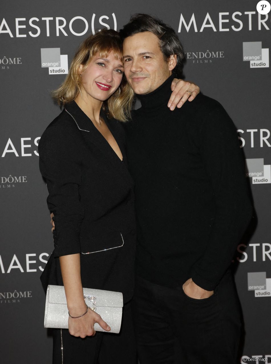 Caroline Anglade et son mari Nicolas Moreau Avantpremière du film Maestro(s) au Cinéma UGC Caroline Anglade et son mari Nicolas Moreau Avantpremière du film Maestro(s) au Cinéma UGC
