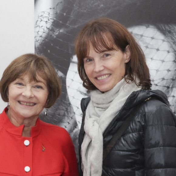 Exclusif - Macha Méril, Andrea Gascuel - Vernissage de l'exposition des photographies de L. D'Alessandro à l'occasion de la sortie du livre de M. Méril "L'homme de Naples" à la Galerie Cinema - Anne-Dominique Toussaint à Paris. © Jack Tribeca / Bestimage