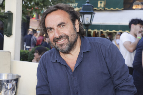 André Manoukian lors de la soirée de l'été littéraire et musical aux Deux Magots à Paris le 27 juin 2022. © Jack Tribeca / Bestimage