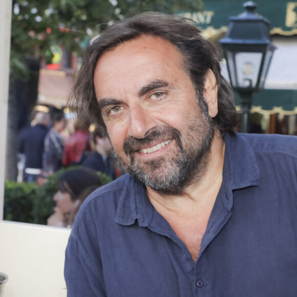 André Manoukian lors de la soirée de l'été littéraire et musical aux Deux Magots à Paris le 27 juin 2022. © Jack Tribeca / Bestimage