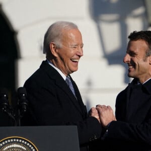 Cérémonie d'accueil du président de la République française Emmanuel Macron et de la première Dame Brigitte Macron à la Maison Blanche à Washington le 1er décembre 2022.