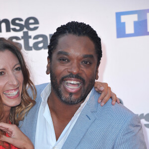 Anthony Kavanagh et Silvia Notargiacomo - Photocall de présentation de la nouvelle saison de "Danse avec les Stars 5" au pied de la tour TF1 à Paris, le 10 septembre 2014.