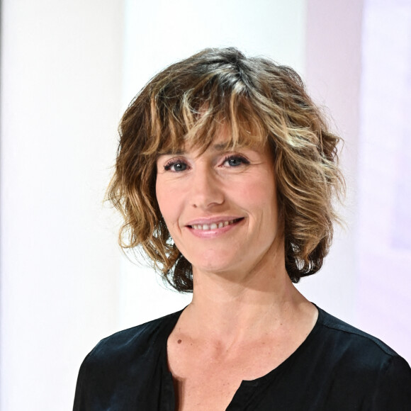 Exclusif - Cécile De France - Enregistrement de l'émission "Vivement Dimanche" au Studio Gabriel à Paris, présentée par M.Drucker et diffusée le 11 décembre sur France 3 © Guillaume Gaffiot / Bestimage