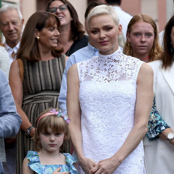 La princesse Charlene de Monaco, la princesse Gabriella de Monaco, comtesse de Carladès - La famille princière de Monaco lors du traditionnel Pique-nique "U Cavagnetu" des monégasques au parc princesse Antoinette à Monaco le 3 septembre 2022. © Claudia Albuquerque/Bestimage 