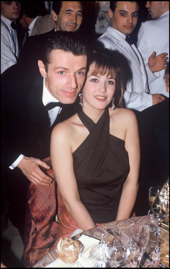 Lambert Wilson et Sophie Marceau, Molière de la révélation fémininé pour "Eurydice", lors de la soirée des Molières en 1991.