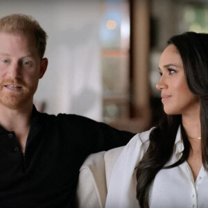 Le prince Harry et Meghan Markle - Images du documentaire Netflix "Harry & Meghan". La série comporte six parties et couvre la relation du couple depuis leurs premières fréquentations jusqu'à leur décision de prendre du recul en tant que membres actifs de la famille royale britannique et leurs activités ultérieures. 