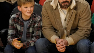 Ben Affleck avec son fils Samuel, trop craquant : sourires et moments de complicité pour une sortie NBA