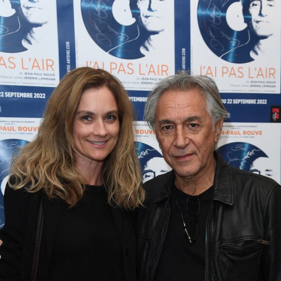 Exclusif - Richard Berry et sa femme Pascale - Personnalités à la première du spectacle de Jean-Paul Rouve "J'ai pas l'air" au Théâtre Antoine à Paris. Le 22 septembre 2022 © G.Gorassini-B.Rindoff Petroff / Bestimage 