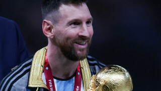 Estelle Denis crée un gros malaise en direct : ses propos sur le "peignoir" de Lionel Messi au Qatar ne passent pas
