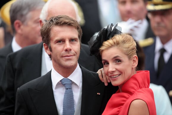 Emmanuel Philibert de Savoie et Clotilde Courau - Arrivée des invités au mariage religieux du prince Albert II de Monaco et de la princesse Charlène Wittstock le 2 juillet 2011