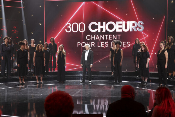 Exclusif - Daniel Guichard - Enregistrement de l'émission "300 Choeurs chantent pour les fêtes" à Paris, diffusée le 23 décembre sur France 3 © Jack Tribeca / Bestimage