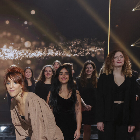 Exclusif - Ycare, la chanteuse Zaz - Enregistrement de l'émission "300 Choeurs chantent pour les fêtes" à Paris, diffusée le 23 décembre sur France 3 © Jack Tribeca / Bestimage