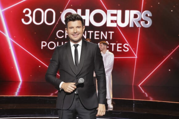 Exclusif - Vincent Niclo - Enregistrement de l'émission "300 Choeurs chantent pour les fêtes" à Paris. © Jack Tribeca / Bestimage