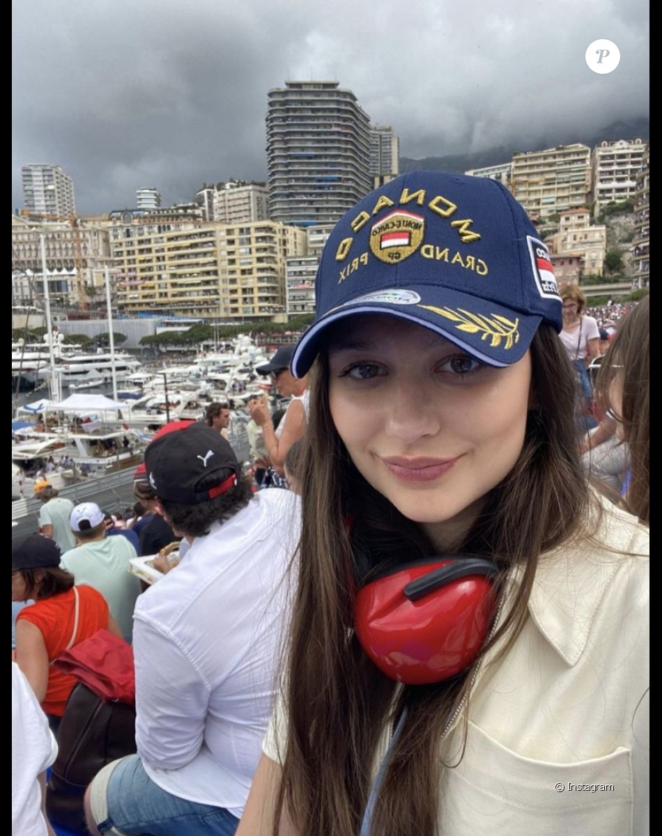 Agathe de Fontenay, la petite-fille de Geneviève de Fontenay, sur Instagram
