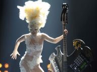Regardez l'incroyable Lady Gaga aux Brit Awards rendre hommage à Alexander McQueen !