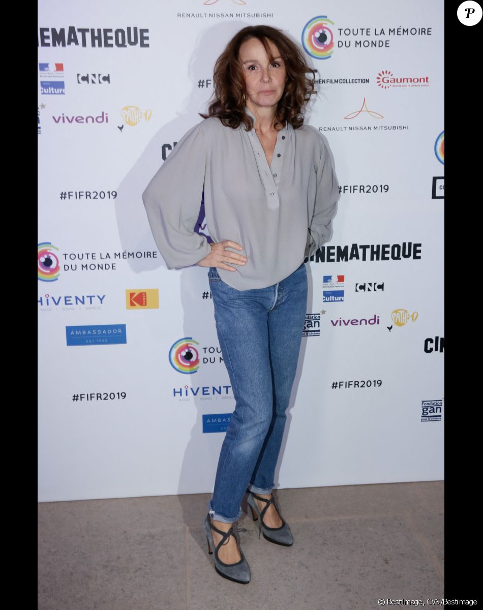 Philippine Leroy-Beaulieu - Photocall de la soirée d'ouverture de la 7ème édition du Festival International du Film Restauré (FIFR) "Toute la mémoire du monde" à la Cinémathèque française à Paris le 13 mars 2019. © CVS/Bestimage