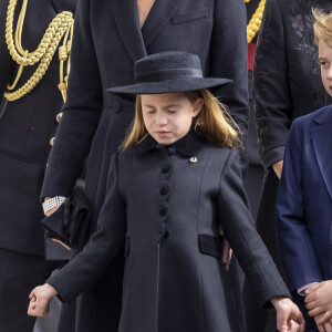 La princesse Charlotte de Galles - Procession du cercueil de la reine Elizabeth II d'Angleterre de l'Abbaye de Westminster à Wellington Arch à Hyde Park Corner. Le 19 septembre 2022 