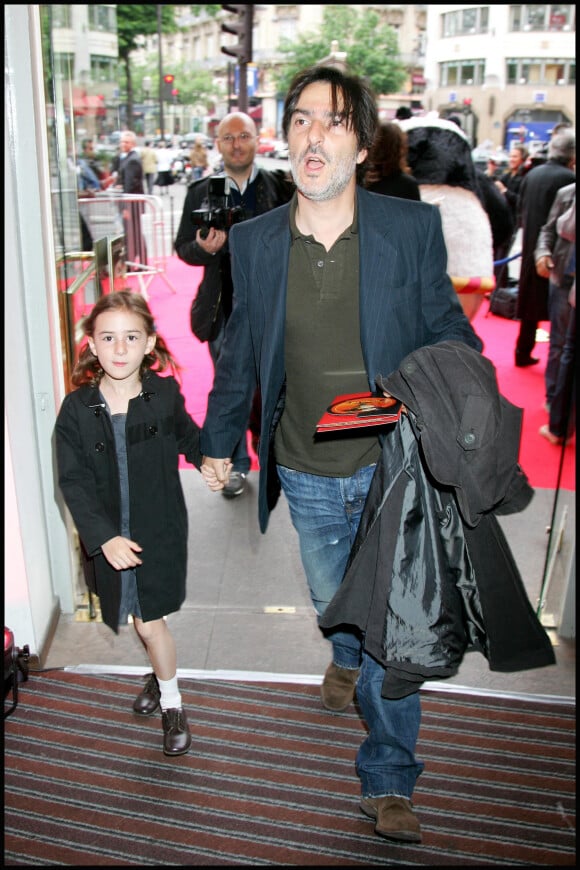 Yvan Attal et sa fille Alice à Paris en 2008.