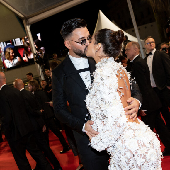Thomas Vergara et sa femme Nabilla Benattia (enceinte) - Montée des marches du film " Stars At Noon " lors du 75ème Festival International du Film de Cannes. Le 25 mai 2022 © Cyril Moreau / Bestimage 