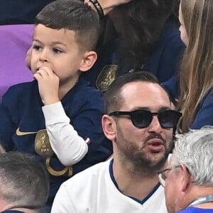 Olivier Giroud , sa femme Jennifer Giroud et leurs enfants - People et joueurs en famille dans les tribunes lors du match de demi-finale "France - Maroc" lors de la Coupe du Monde 2022 au Qatar (FIFA World Cup Qatar 2022) le 14 décembre 2022. © Philippe Perusseau / Bestimage