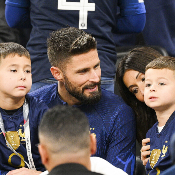 GIROUD Olivier (FRA) en famille avec sa femme Jennifer et leurs enfants - People et joueurs en famille dans les tribunes lors du match de demi-finale "France - Maroc" lors de la Coupe du Monde 2022 au Qatar (FIFA World Cup Qatar 2022). © JB Autissier / Panoramic / Bestimage