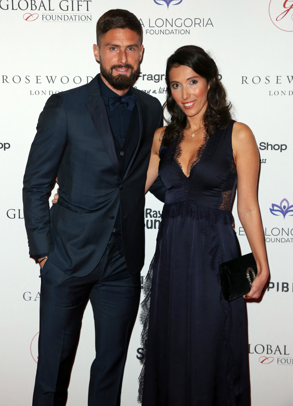 Photo Olivier Giroud Et Sa Femme Jennifer Giroud Les C l brit s photo-olivier-giroud-et-sa-femme-jennifer-giroud-les-c-l-brit-s