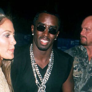 "Jennifer Lopez" et "Puff Daddy" "MTV Video Awards" New York