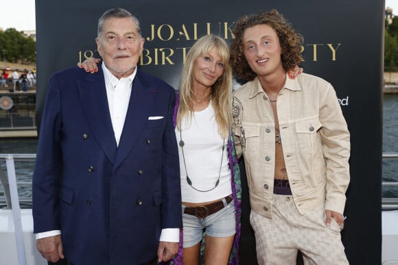 Exclusif - Jean-Claude Camus, le grand-père de Joalukas, Isabelle Camus, sa mère lors de la soirée d'anniversaire de Joalukas Noah, fils de Yannick Noah et Isabelle Camus, pour ses 18 ans à Paris le 10 juin 2022. © Cyril Moreau / Bestimage 