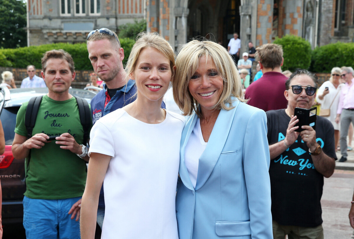 Photo : La Première Dame Brigitte Macron (Trogneux) Et Sa Fille ...