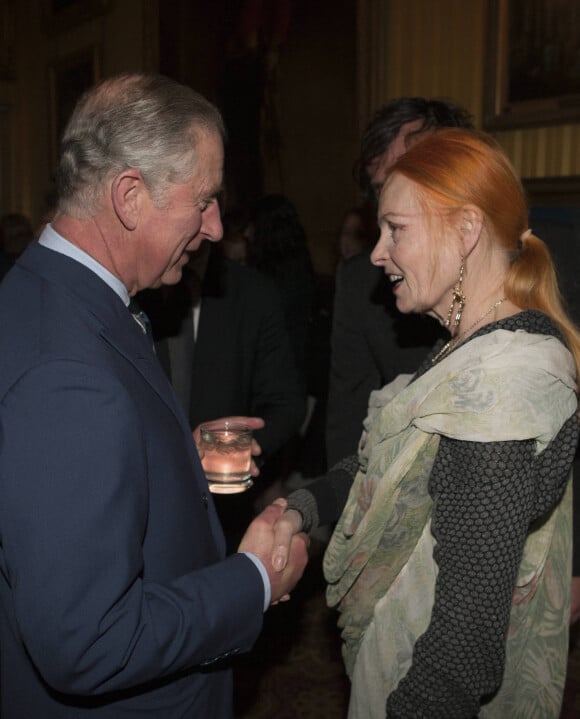Le Prince Charles reçoit le prix Montblanc britanique 2011 de la Culture pour sa contribution aux arts, ici avec Vivienne Westwood.