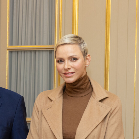 La princesse Charlène de Monaco assiste à la distribution des cadeaux de Noël de La Croix Rouge à Monte-Carlo, Monaco, le 13 décembre 2022. © Olivier Huitel/Pool Monaco/Bestimage 