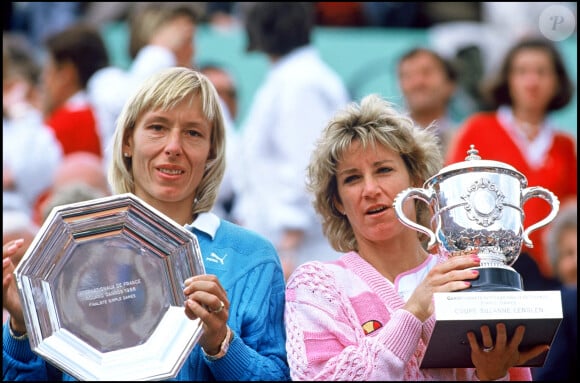Archives - Martina Navratilova et Chris Evert remportent Roland Garros en 1986.