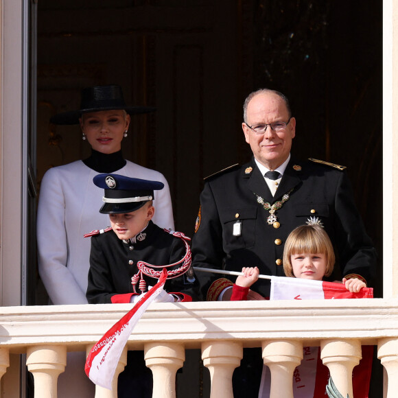 La princesse Charlène de Monaco, Le prince Albert II de Monaco, Le prince Jacques de Monaco, marquis des Baux, La princesse Gabriella de Monaco, comtesse de Carladès lors de la Fête Nationale de la principauté de Monaco, le 19 novembre 2022. © Claudia Albuquerque/Bestimage 