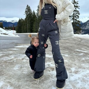 Jessica Thivenin au ski, elle partage de tendres photos avec ses enfants