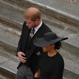 Le prince Harry et Meghan Markle - Service funéraire à l'Abbaye de Westminster pour les funérailles d'Etat de la reine Elizabeth II d'Angleterre. Londres, le 19 septembre 2022. © Gareth Fuller / Bestimage 