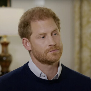 Le prince Harry, duc de Sussex, en interview avec le journaliste Tom Bradby sur la chaine "ITV News". 