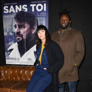 Exclusif - Mathilda May et son compagnon Sly Johnson - Avant-première du film "Sans Toi" au cinéma l'Entrepôt à Paris le 11 janvier 2022. © Coadic Guirec/Bestimage 